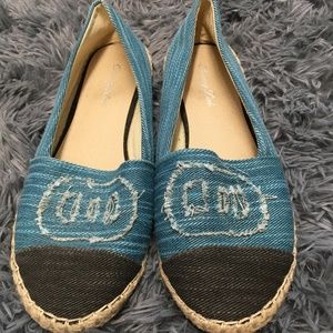 Women's slip-on shoes